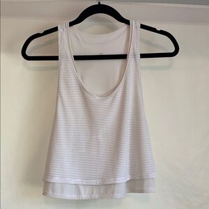 Lululemon double lined cropped tank